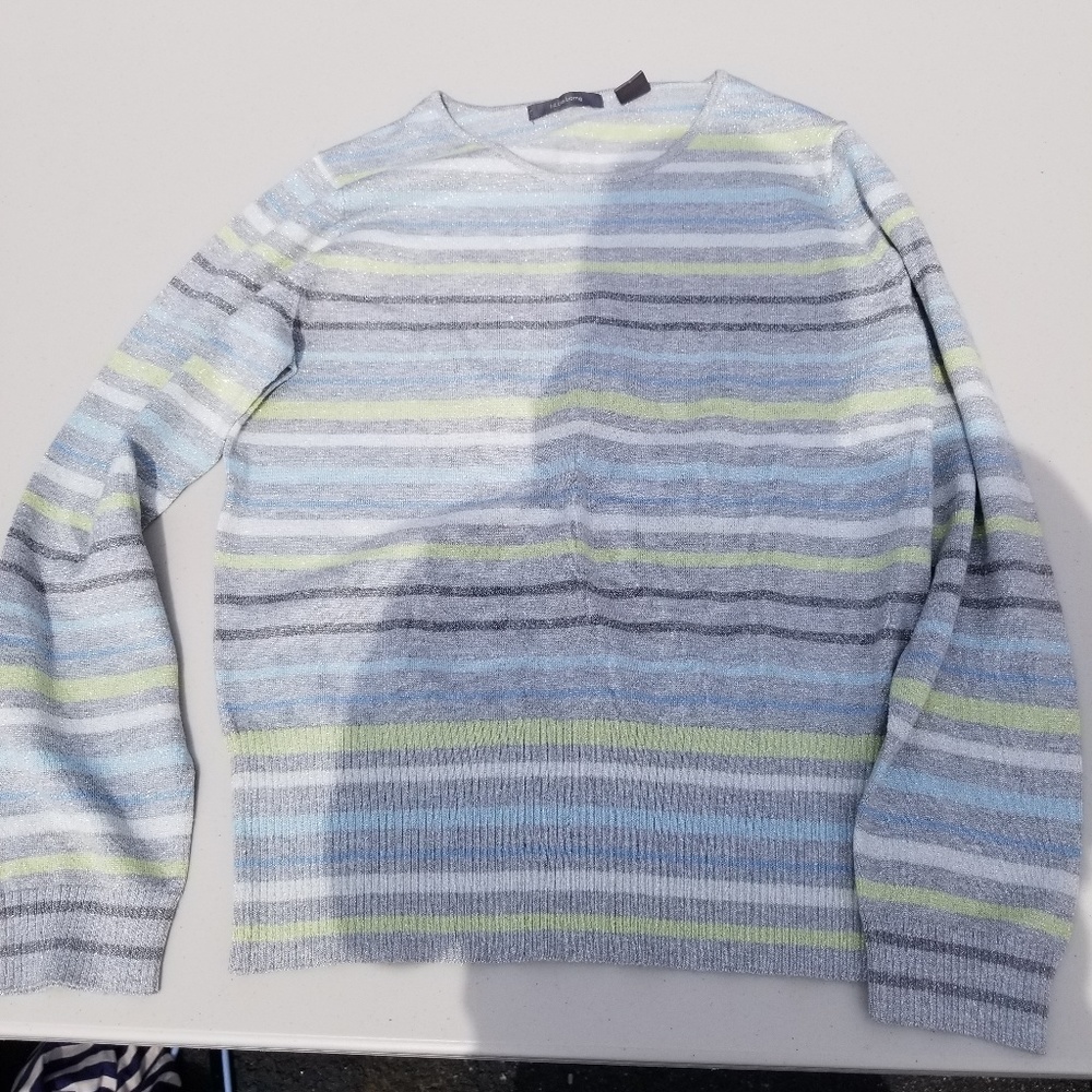 Liz Claiborne Sweater ⭐⭐⭐⭐⭐
